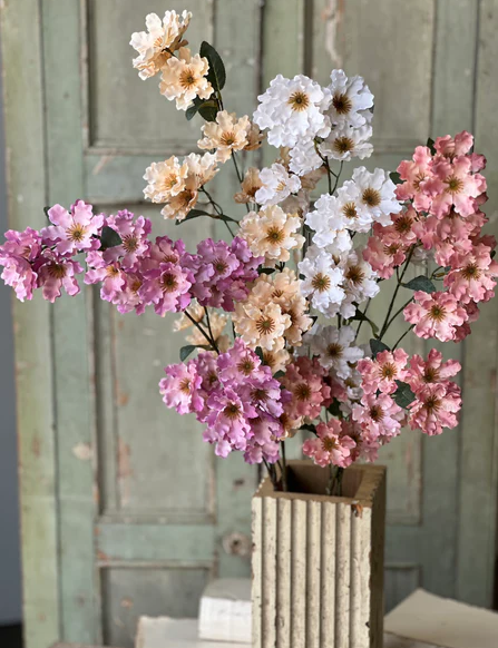 Frill Flower Spray | 39" | Cream