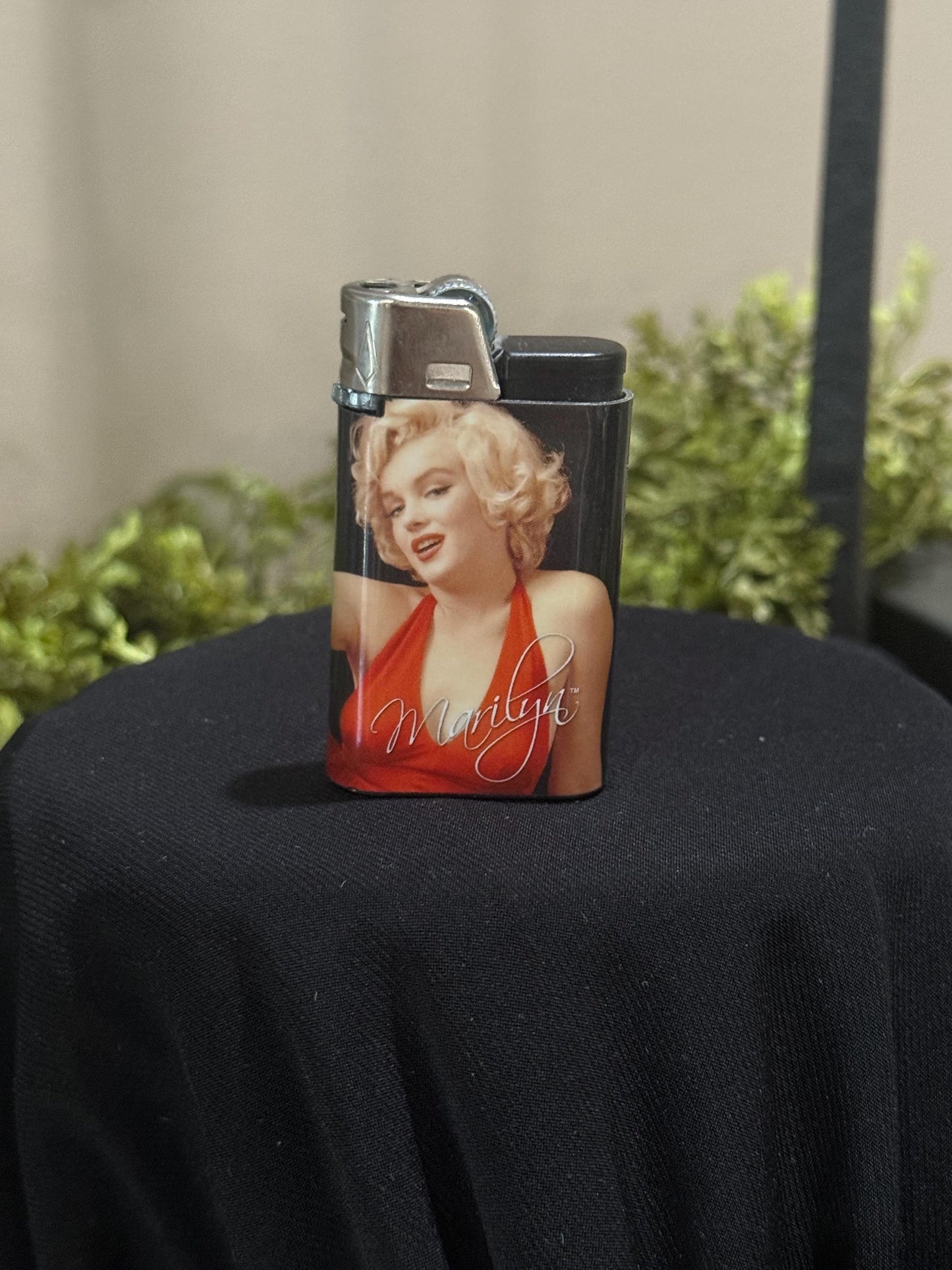 Marilyn Monroe lighter