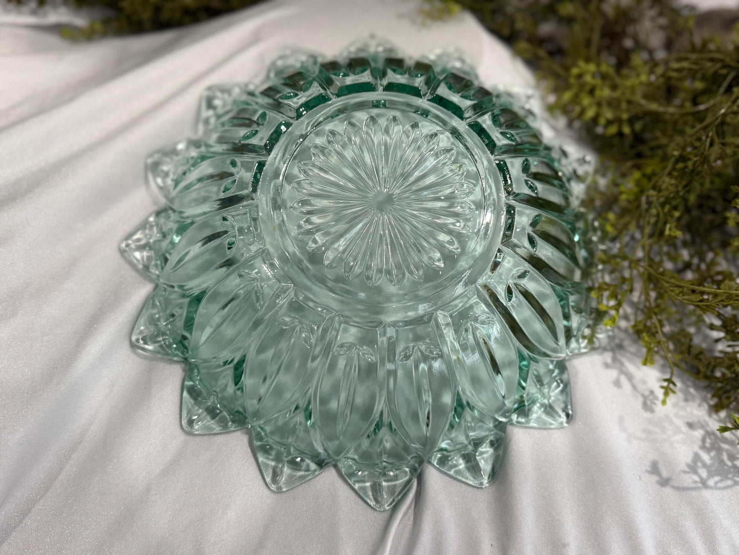 Vintage teal Federal Glass petal pattern 10” bowl