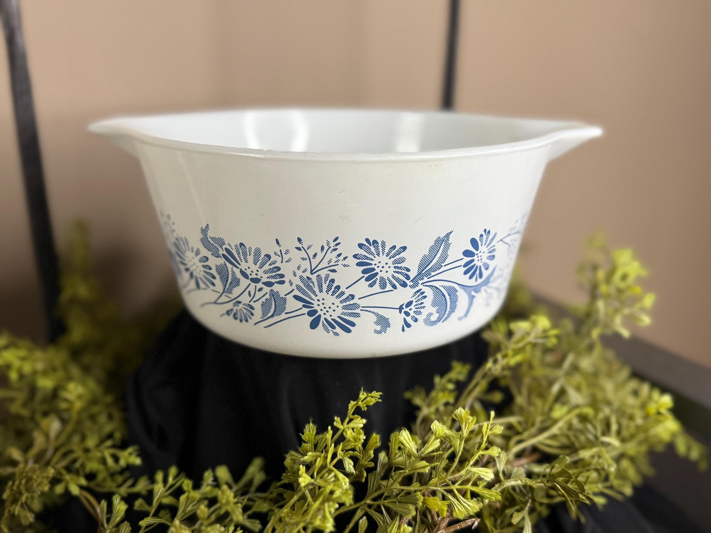 Vintage Pyrex Blue Colonial Mist Dish: Daisy Wildflower Print