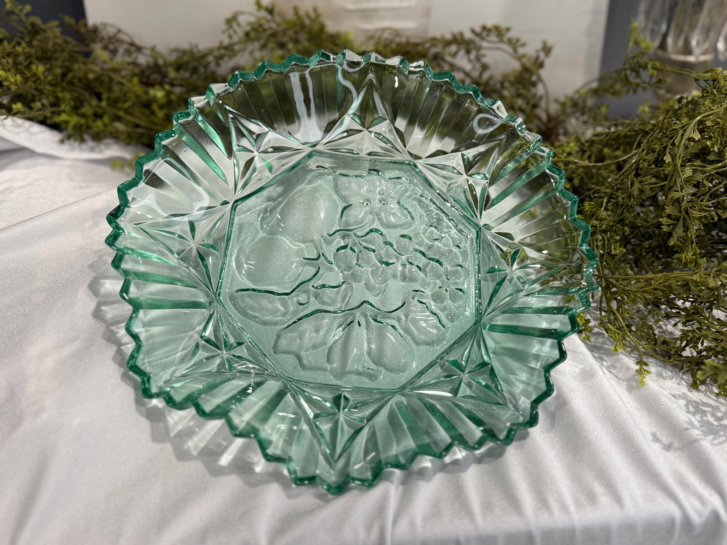 Vintage teal Federal Glass petal pattern 10” bowl