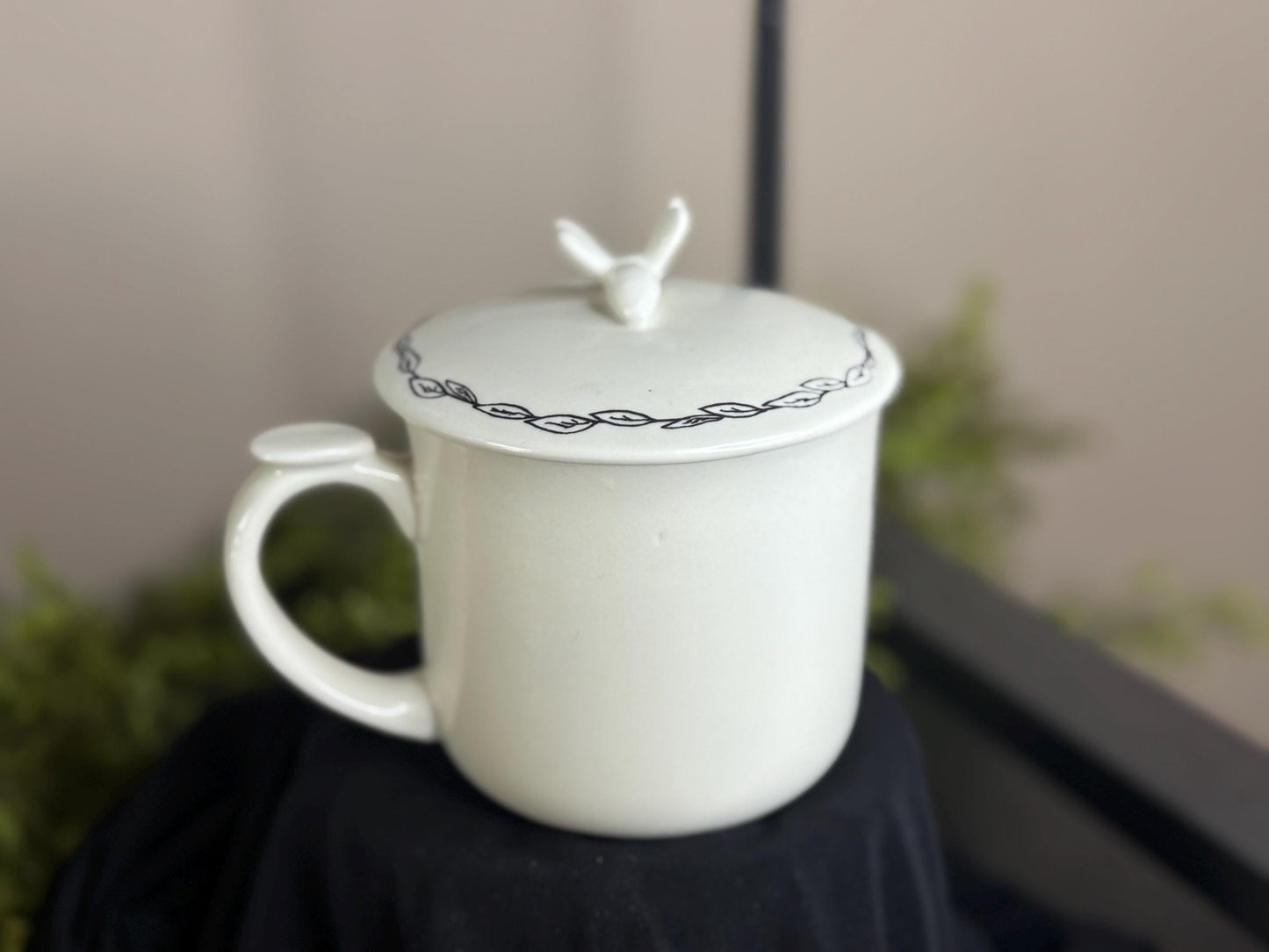 Bee Print Stoneware Mug