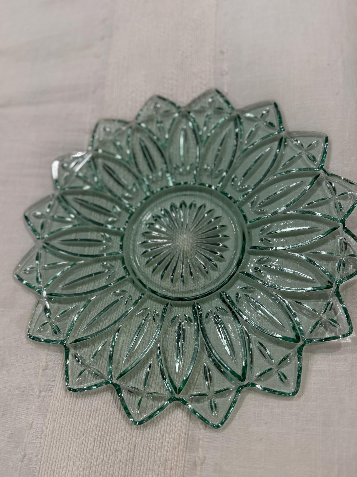 Vintage teal Federal Glass petal pattern 11.5” plate