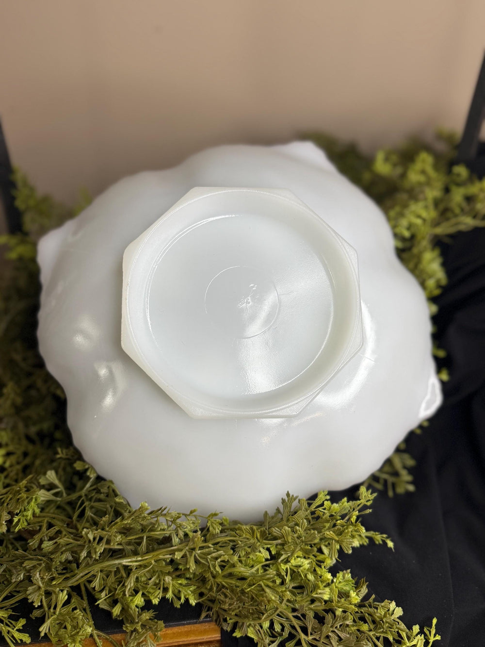 Vintage Anchor Hocking milk glass gold rim bowl