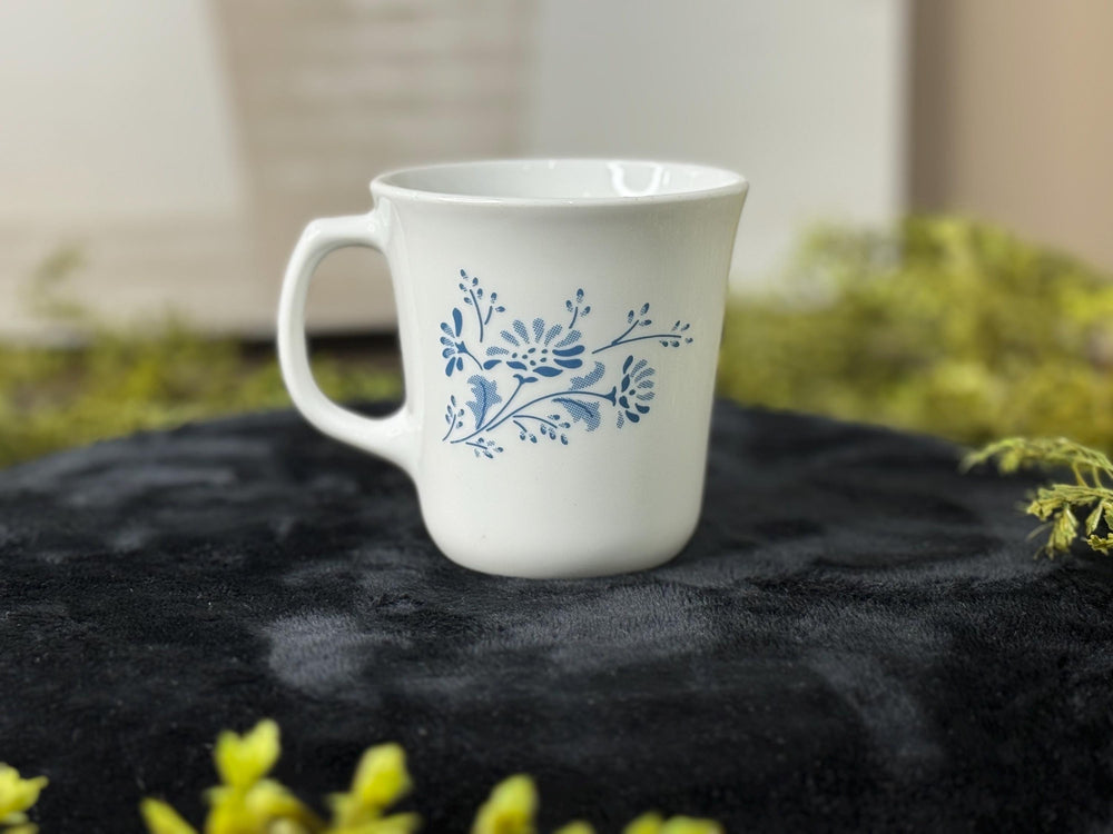 CORNING "COLONIAL MIST" Mug Coffee Cup Milk Glass White with Blue Flowers