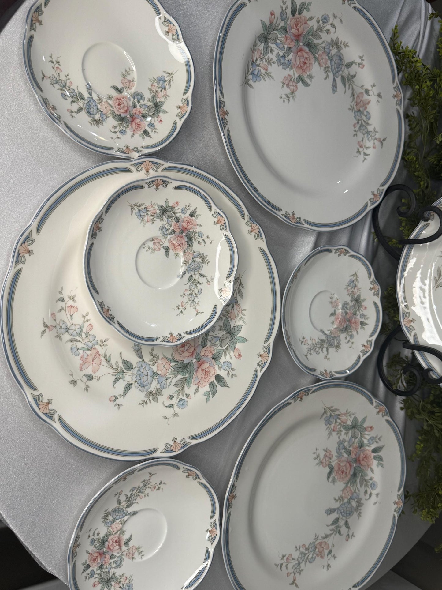 Discontinued Noritake Primachina Brighton Springs plates