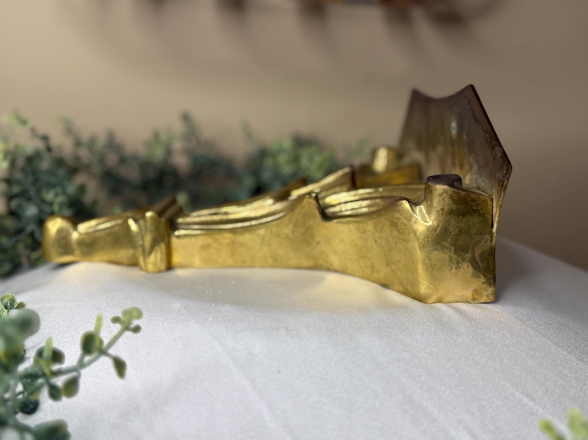 Italian Neoclassical Corinthian Style solid brass wall Bracket Shelf by Hollywood Regency