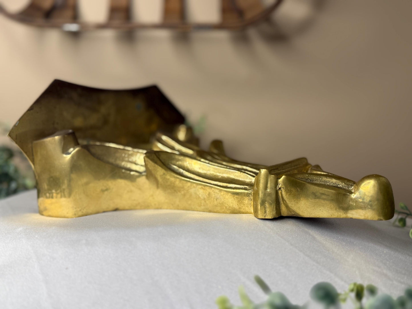 Italian Neoclassical Corinthian Style solid brass wall Bracket Shelf by Hollywood Regency