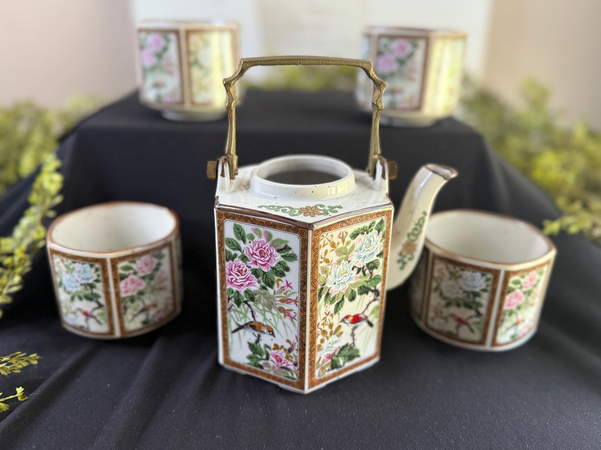 Japanese Andrea by Sadek hexagon teapot and 4 cups