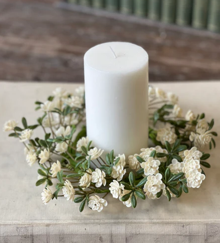 Alabaster Buds Candle Ring | 10"