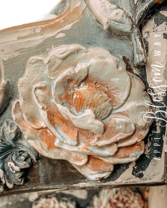 Redesign Décor Moulds®  – In The Garden