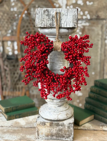 Winter Berry Hanging Wreath |