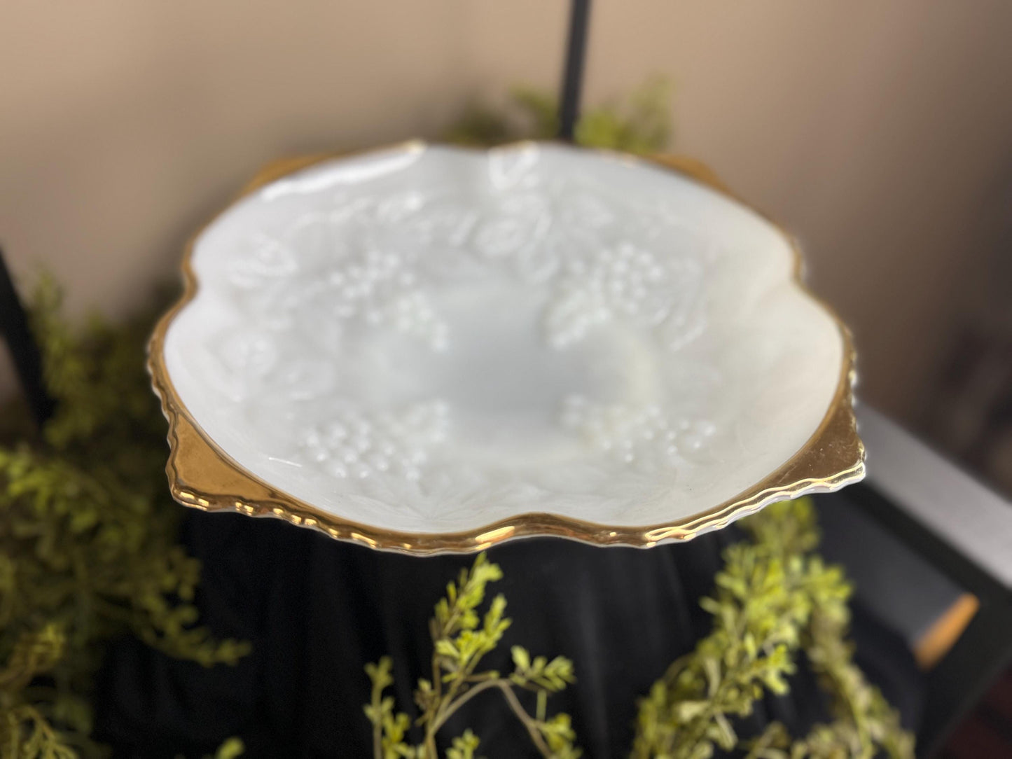 Vintage Anchor Hocking milk glass gold rim bowl