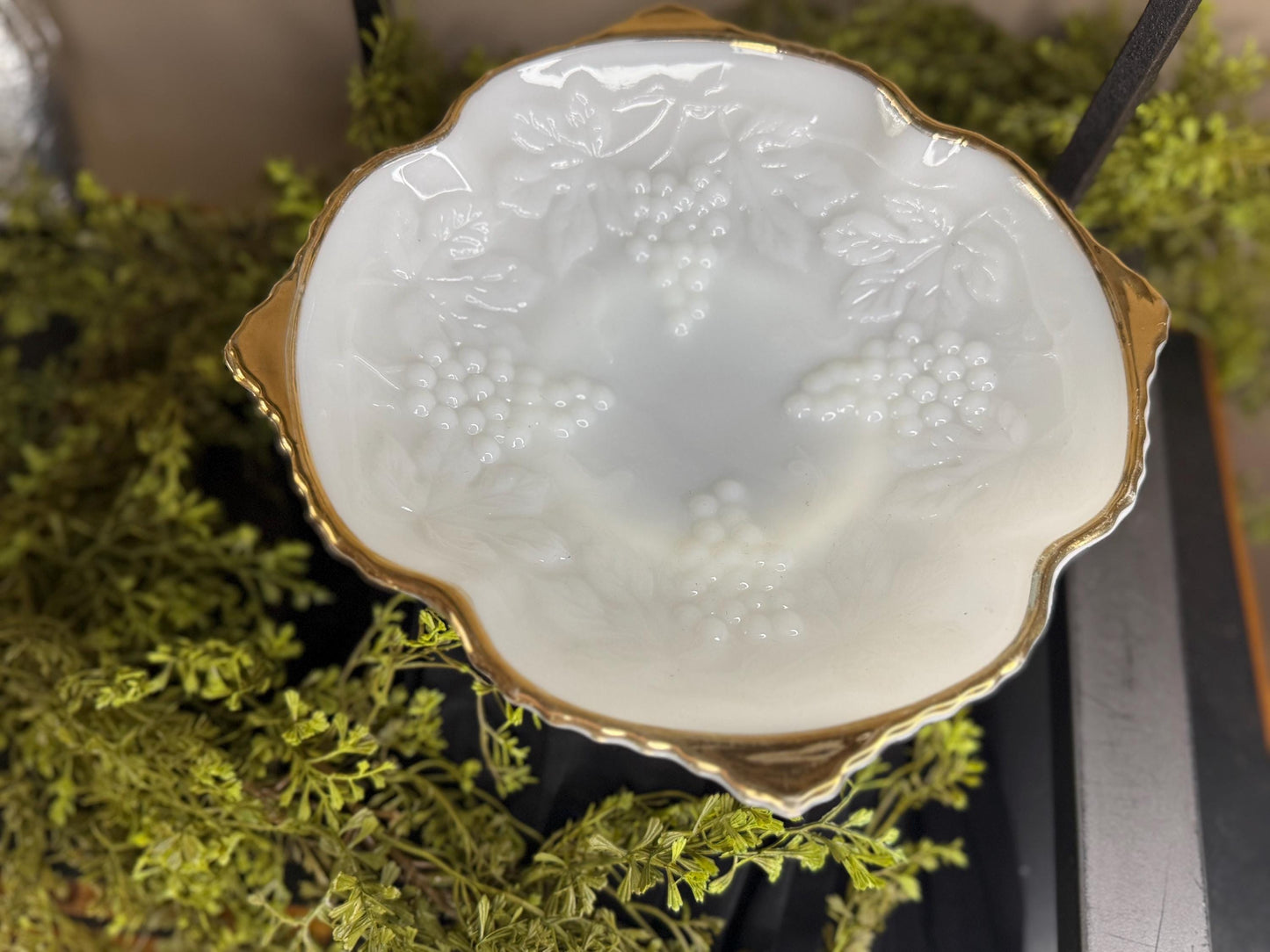 Vintage Anchor Hocking milk glass gold rim bowl