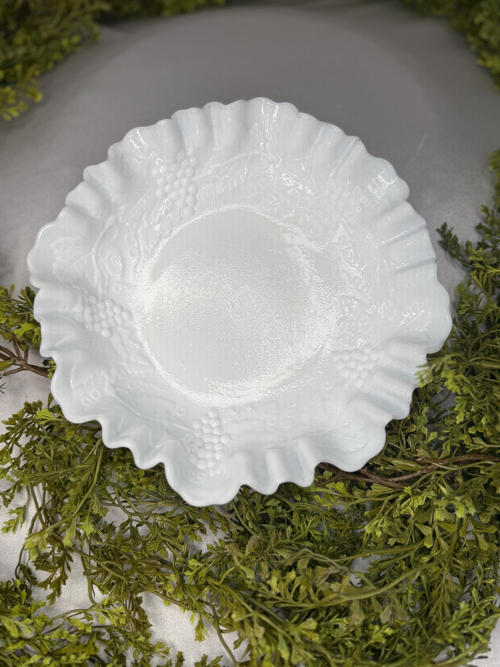 Vintage Imperial Milk Glass Bowl: Ruffled Harvest Grape Serving Dish