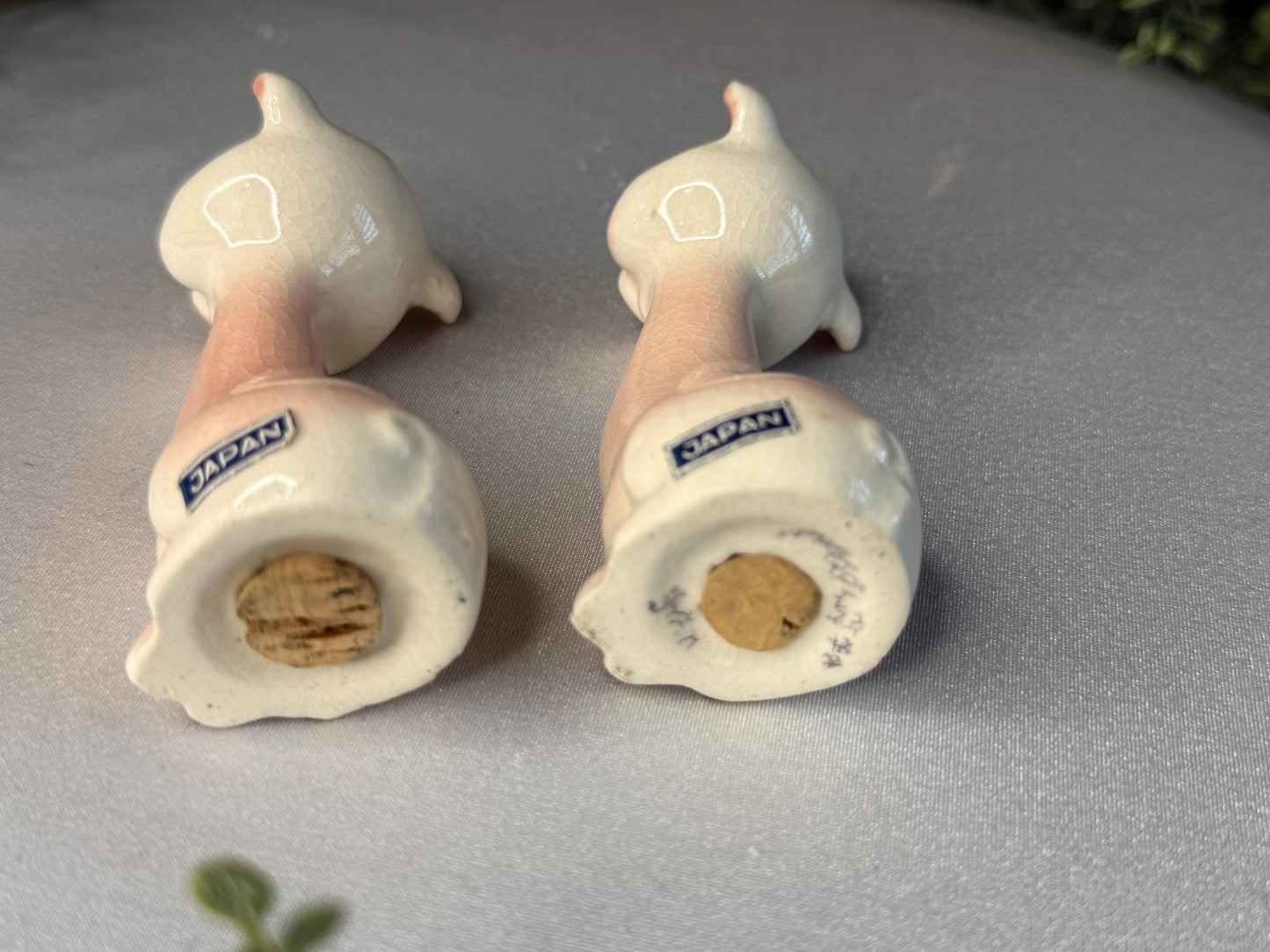 Vintage Long neck Pigs salt and pepper set - rare find