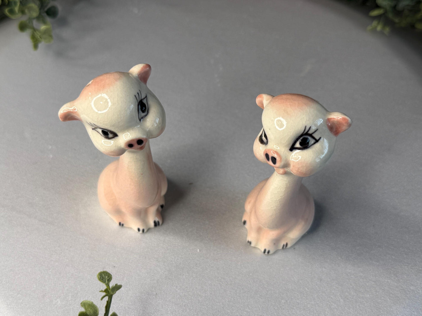 Vintage Long neck Pigs salt and pepper set - rare find