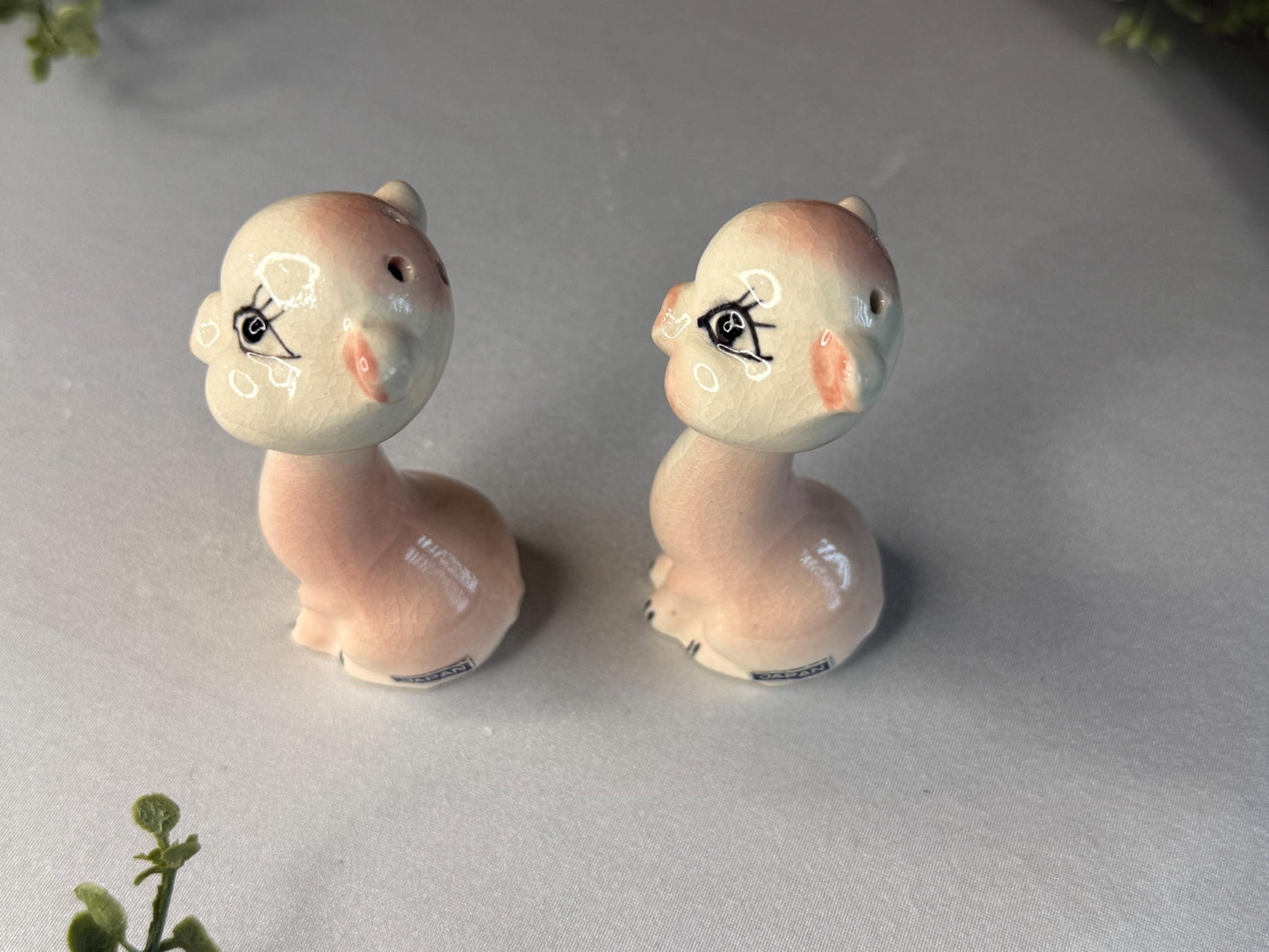Vintage Long neck Pigs salt and pepper set - rare find