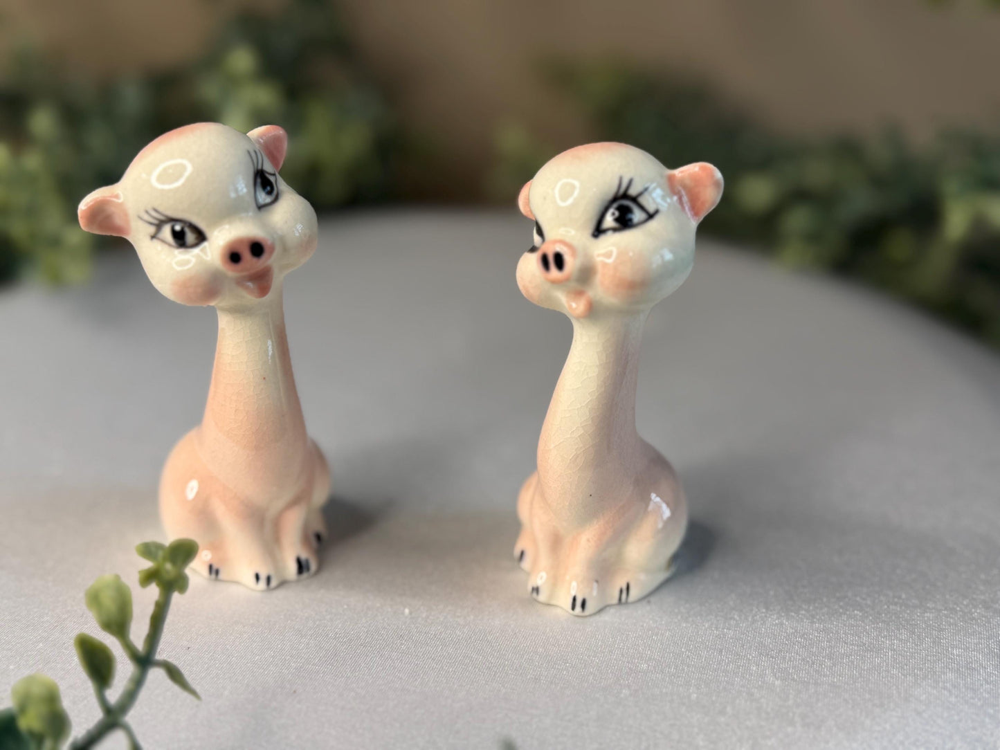 Vintage Long neck Pigs salt and pepper set - rare find