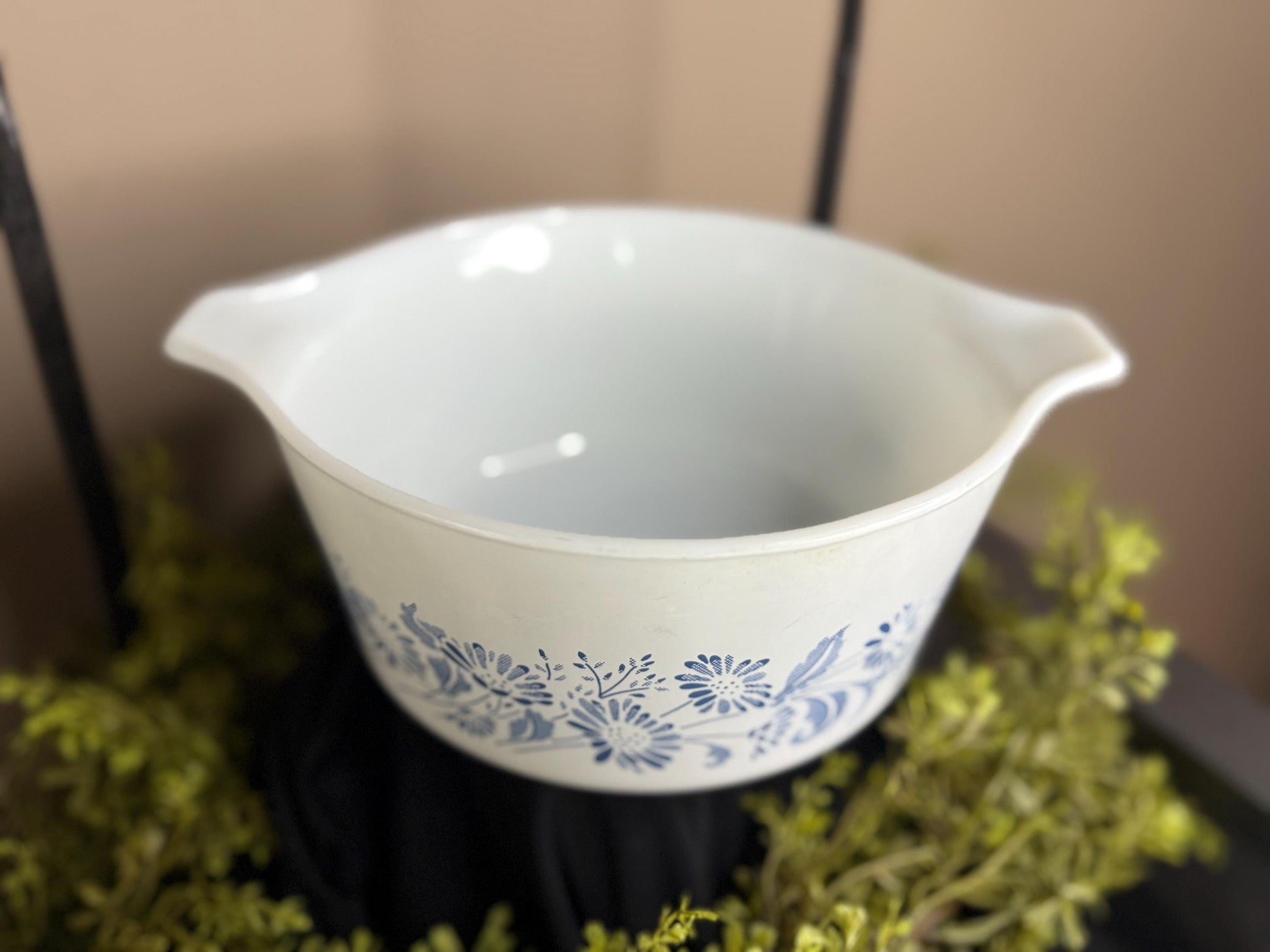 Vintage Pyrex Blue Colonial Mist Dish: Daisy Wildflower Print