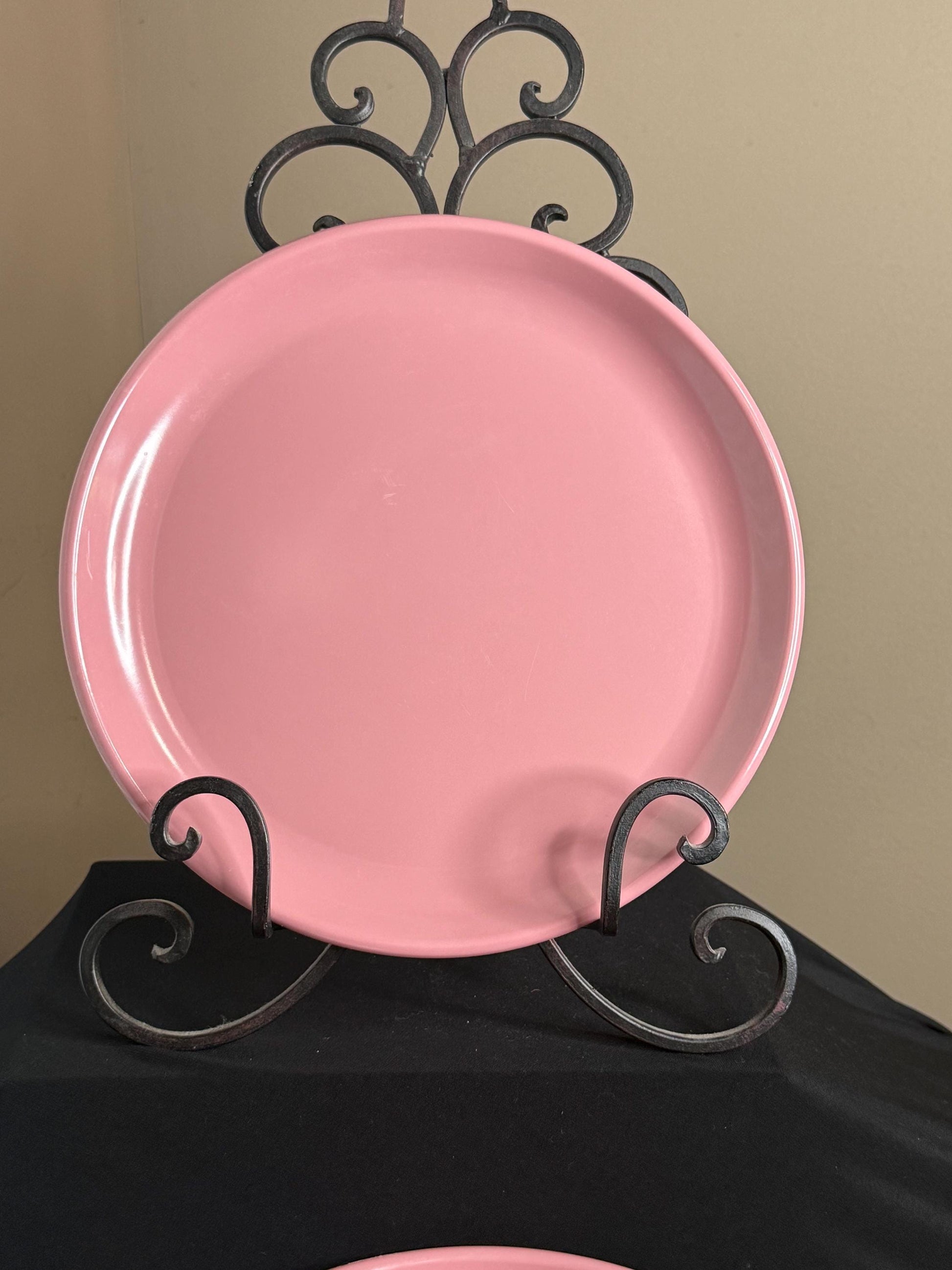 Vintage Rubbermaid plate and bowl