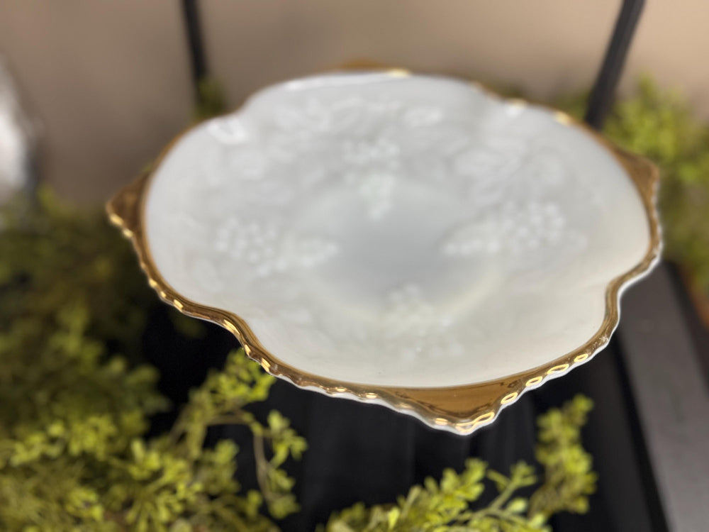 Vintage Anchor Hocking milk glass gold rim bowl